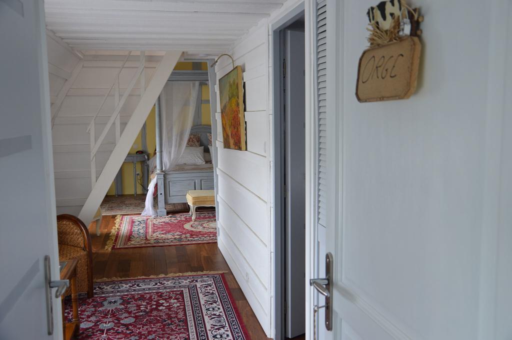 La Grange Des Marettes Bed & Breakfast Cléres Exterior foto